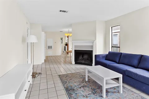 1907 W Loop #B #B