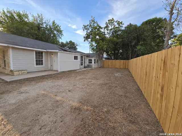 772 4TH ST Seguin, TX 78155