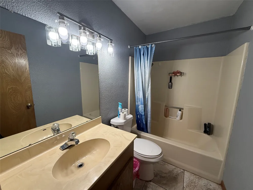 254 County Road 3225 Mt Pleasant, TX 75455