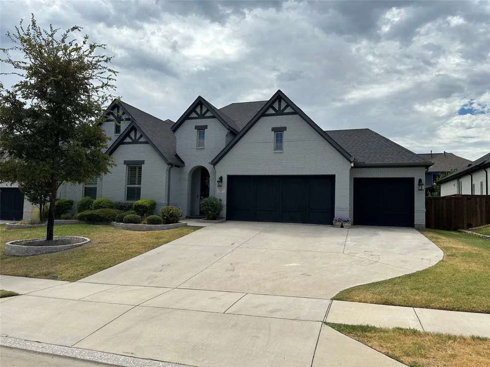 2805 Maverick Way Celina, TX 75009