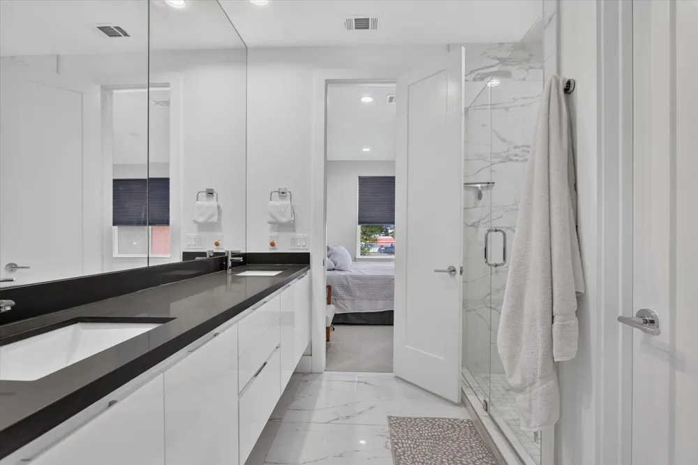 4919 Lexington Court Dallas, TX 75206
