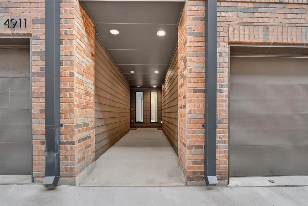 4919 Lexington Court Dallas, TX 75206