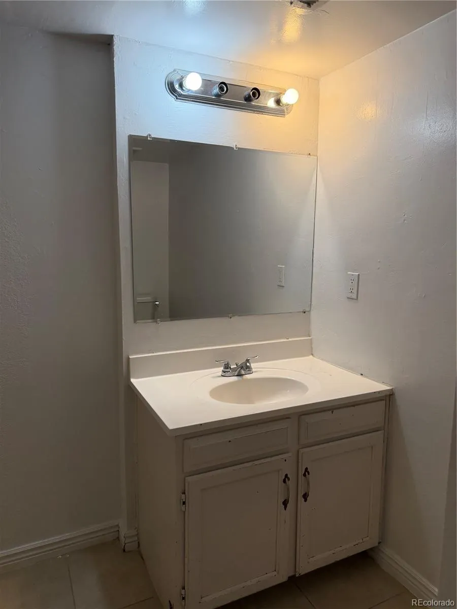 4680 Crown Boulevard Denver, CO 80239