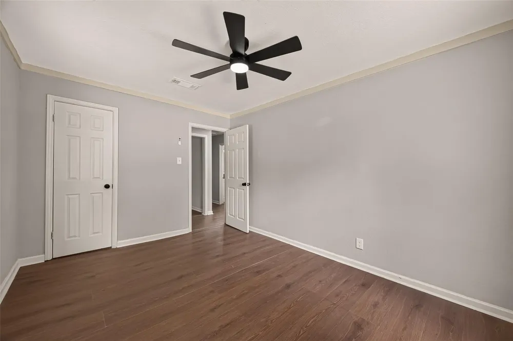1509 Lawrence Avenue Pasadena, TX 77506