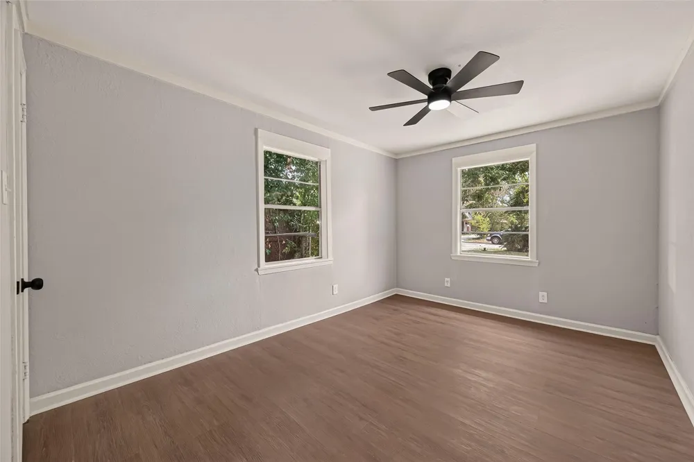 1509 Lawrence Avenue Pasadena, TX 77506