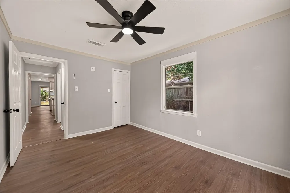 1509 Lawrence Avenue Pasadena, TX 77506