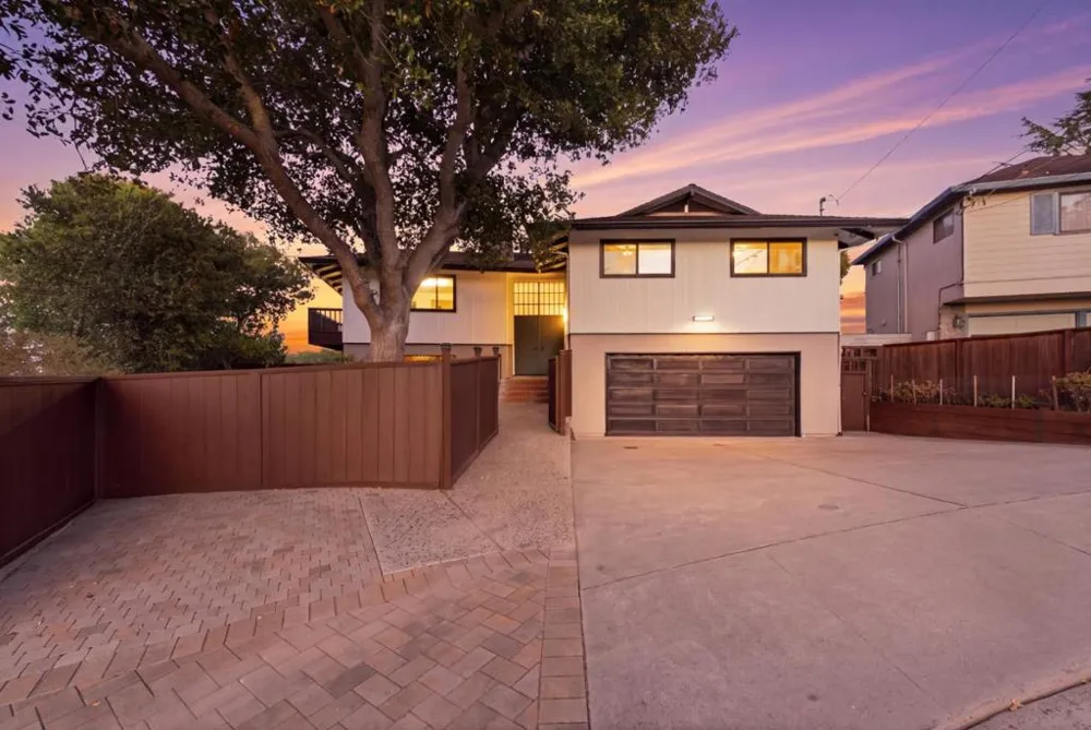 2109 Shirley Road Belmont, CA 94002