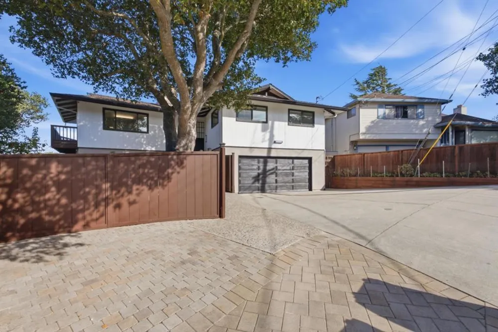 2109 Shirley Road Belmont, CA 94002