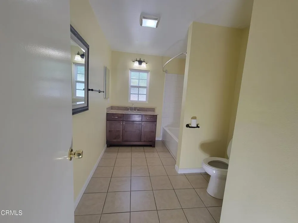 41 Fremont Avenue Moorpark, CA 93021