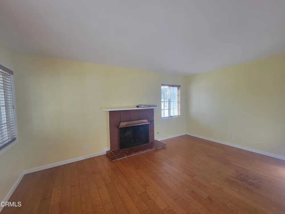 41 Fremont Avenue Moorpark, CA 93021