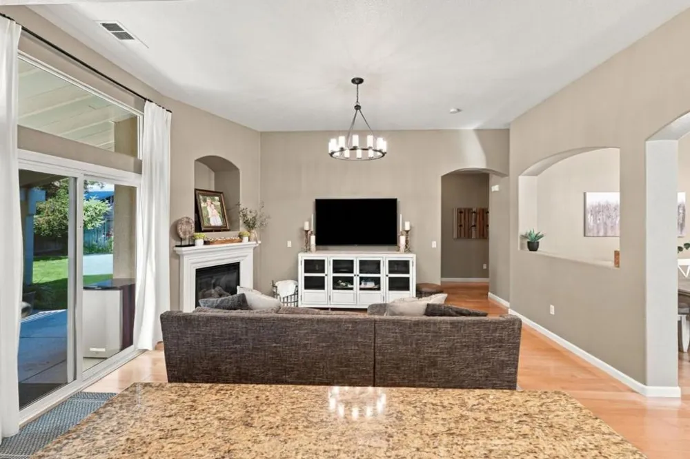 4217 Big Tree Court Denair, CA 95316