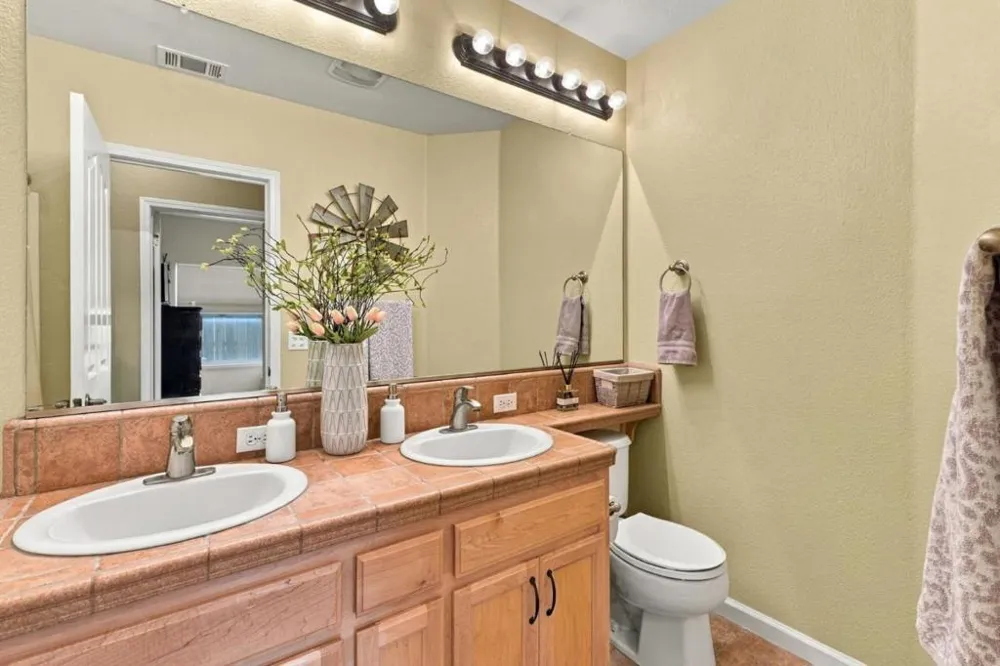 4217 Big Tree Court Denair, CA 95316