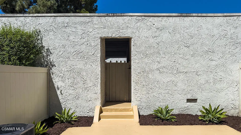 207 Green Heath Place Thousand Oaks, CA 91361