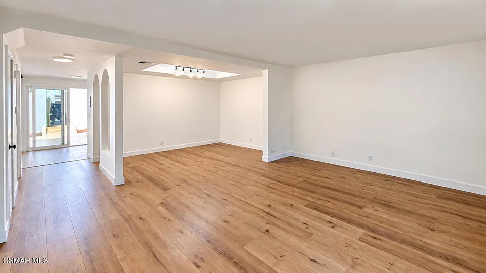 207 Green Heath Place Thousand Oaks, CA 91361