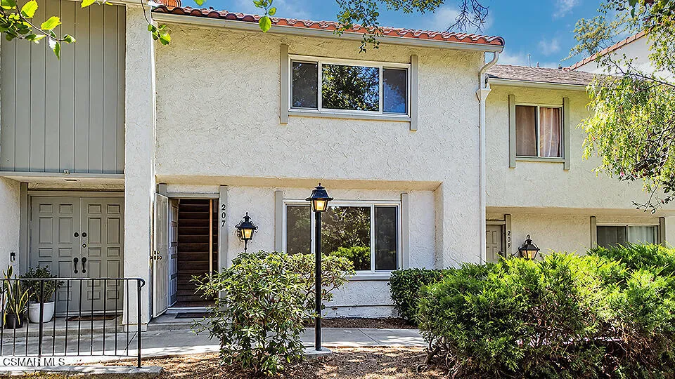 207 Green Heath Place Thousand Oaks, CA 91361