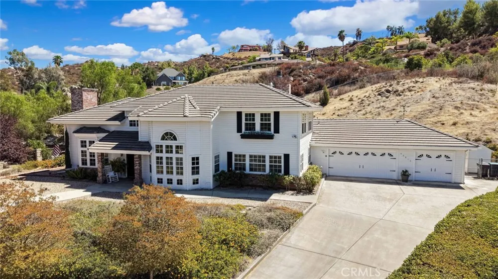 42815 Pheasant Hill Place Hemet, CA 92544