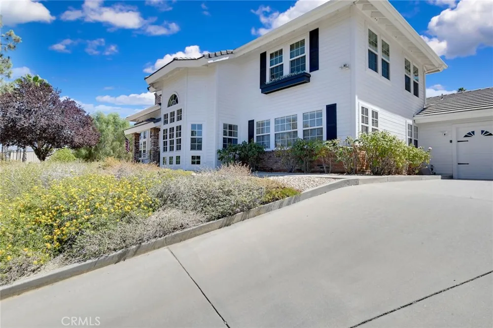 42815 Pheasant Hill Place Hemet, CA 92544