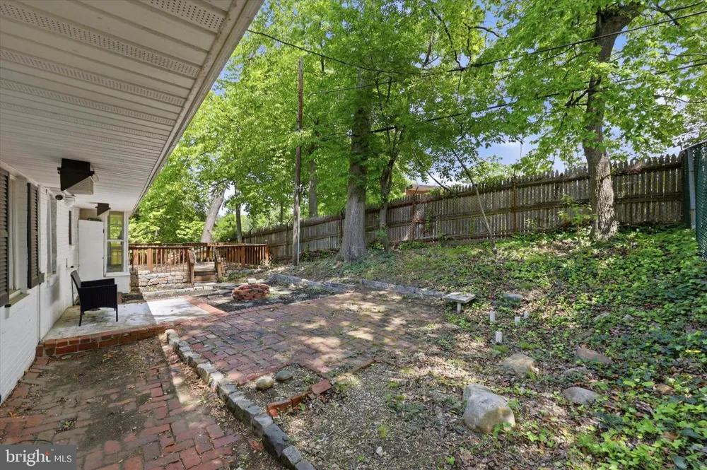 801 E PENN PINES BOULEVARD Aldan, PA 19018