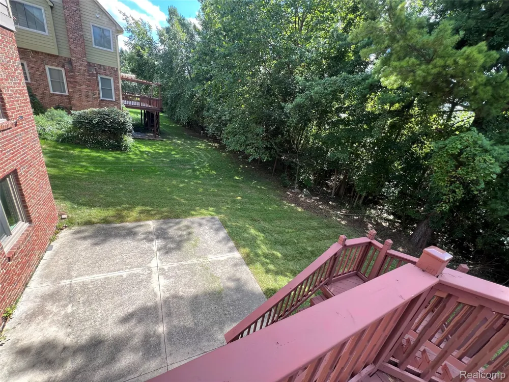45475 Irvine Drive Novi City, MI 48374