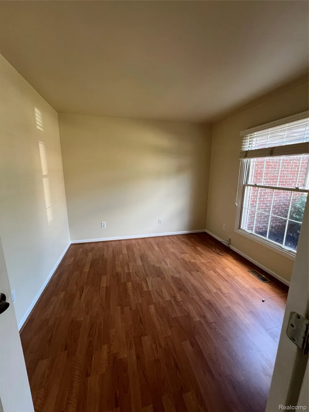 45475 Irvine Drive Novi City, MI 48374