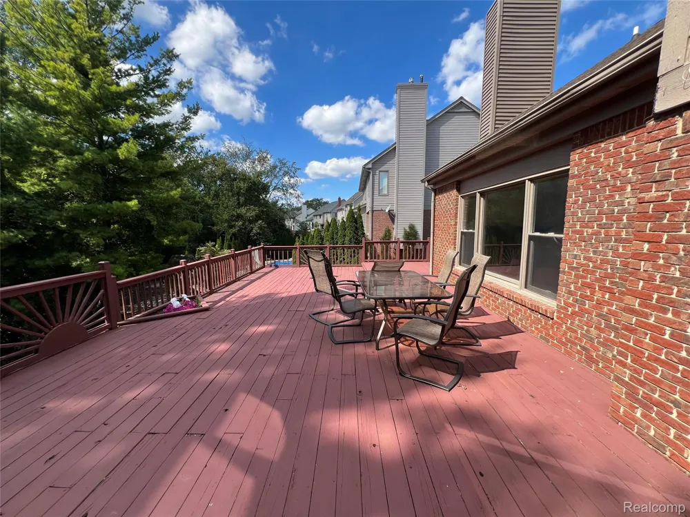 45475 Irvine Drive Novi City, MI 48374