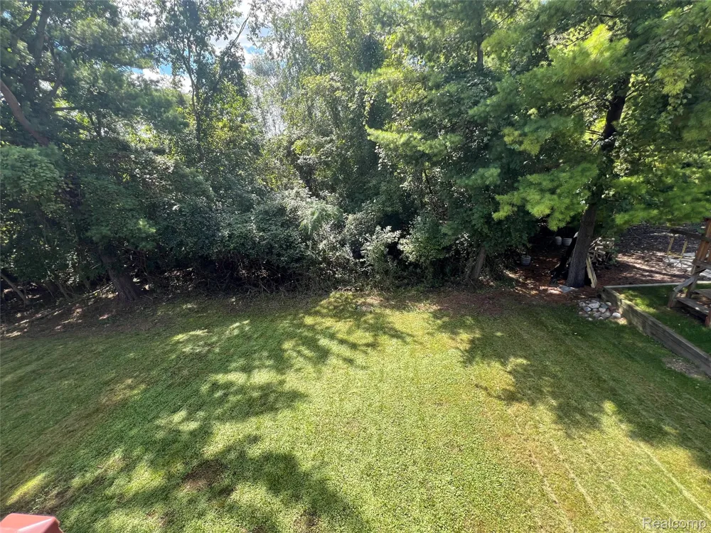 45475 Irvine Drive Novi City, MI 48374