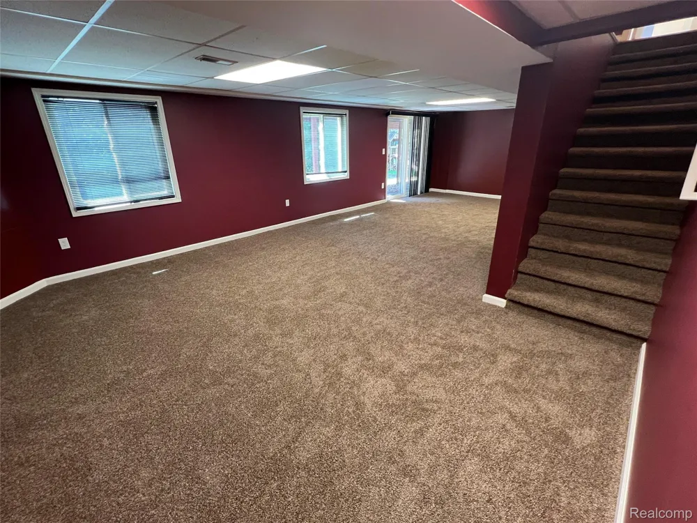 45475 Irvine Drive Novi City, MI 48374