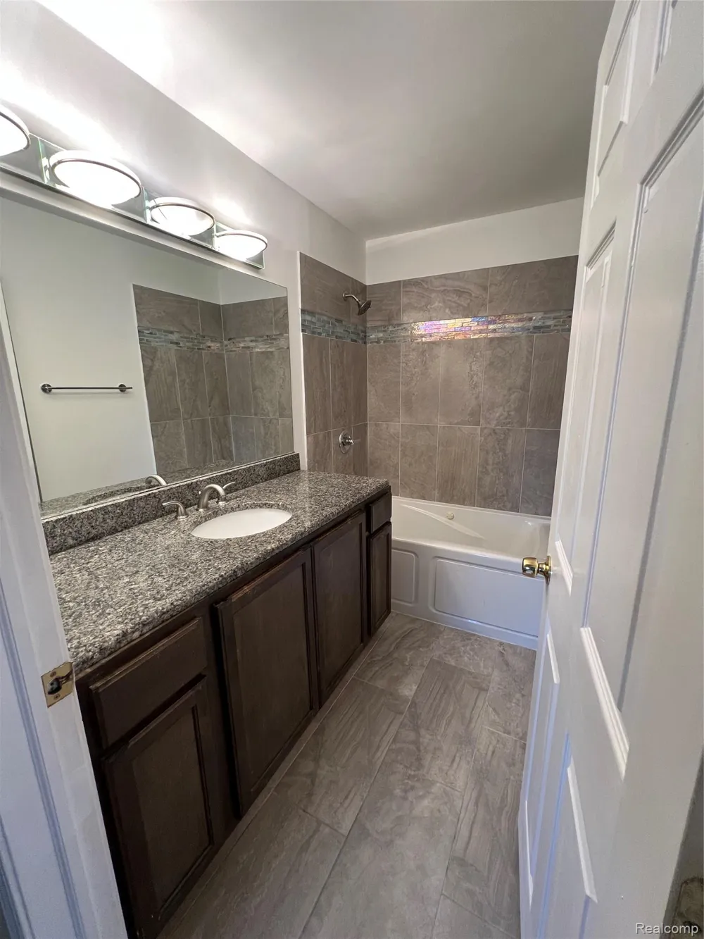 45475 Irvine Drive Novi City, MI 48374
