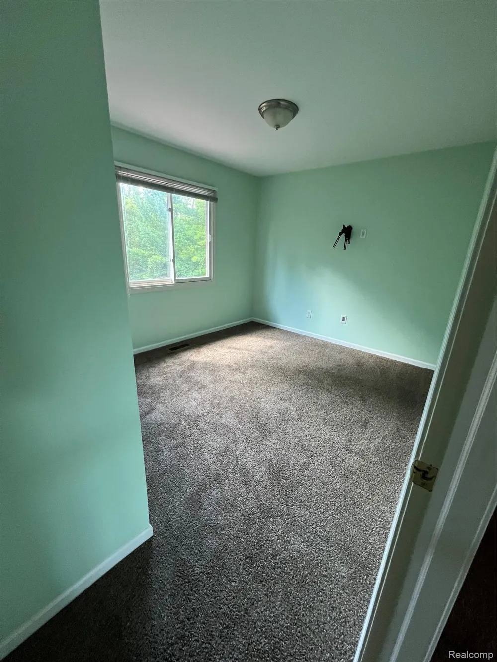 45475 Irvine Drive Novi City, MI 48374