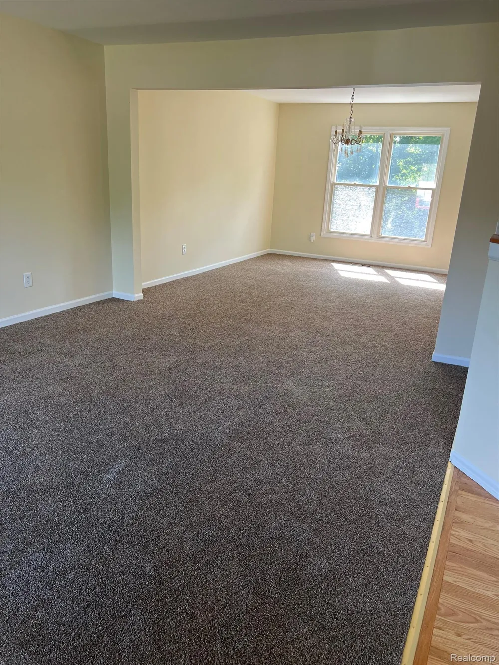 45475 Irvine Drive Novi City, MI 48374