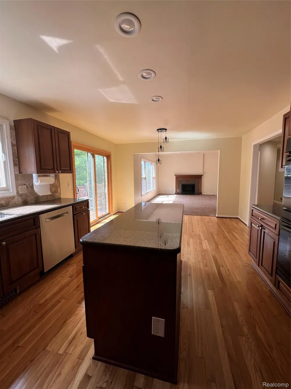 45475 Irvine Drive Novi City, MI 48374