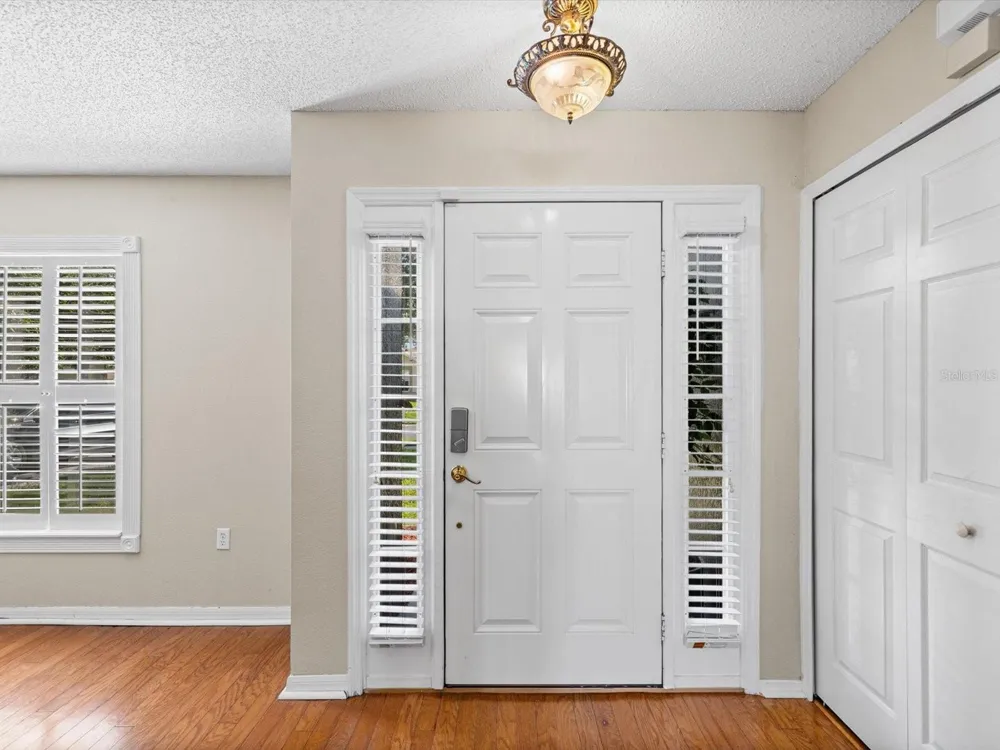 12614 LAKE VISTA DRIVE Gibsonton, FL 33534
