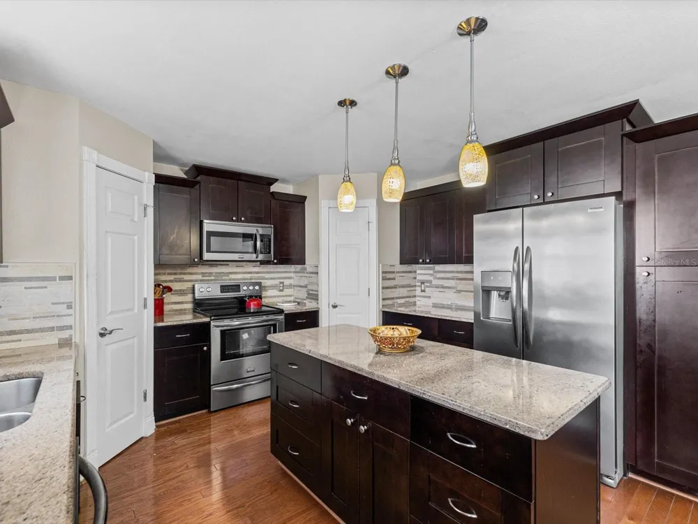 12614 LAKE VISTA DRIVE Gibsonton, FL 33534