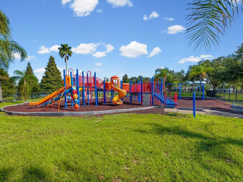 12614 LAKE VISTA DRIVE Gibsonton, FL 33534
