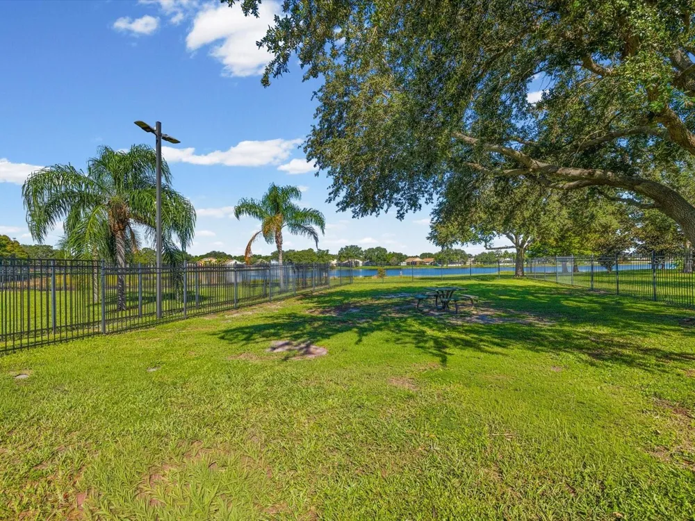 12614 LAKE VISTA DRIVE Gibsonton, FL 33534