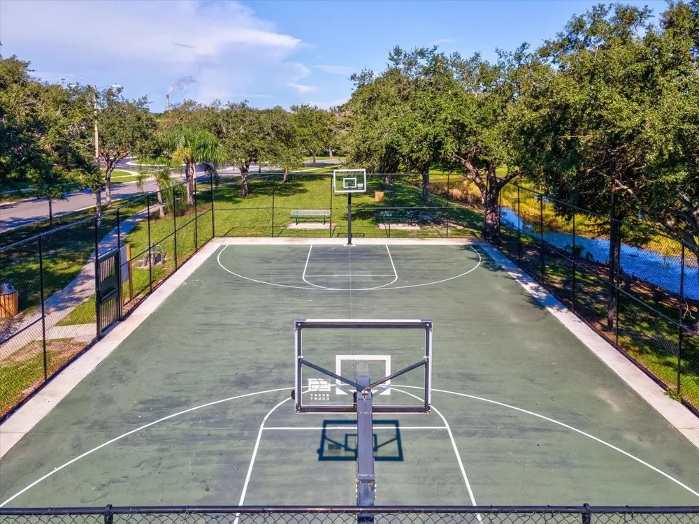 12614 LAKE VISTA DRIVE Gibsonton, FL 33534