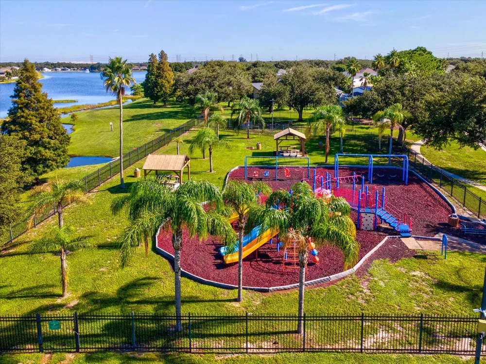 12614 LAKE VISTA DRIVE Gibsonton, FL 33534