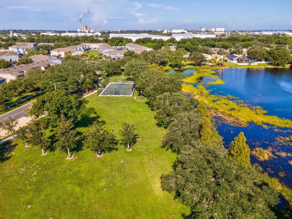 12614 LAKE VISTA DRIVE Gibsonton, FL 33534