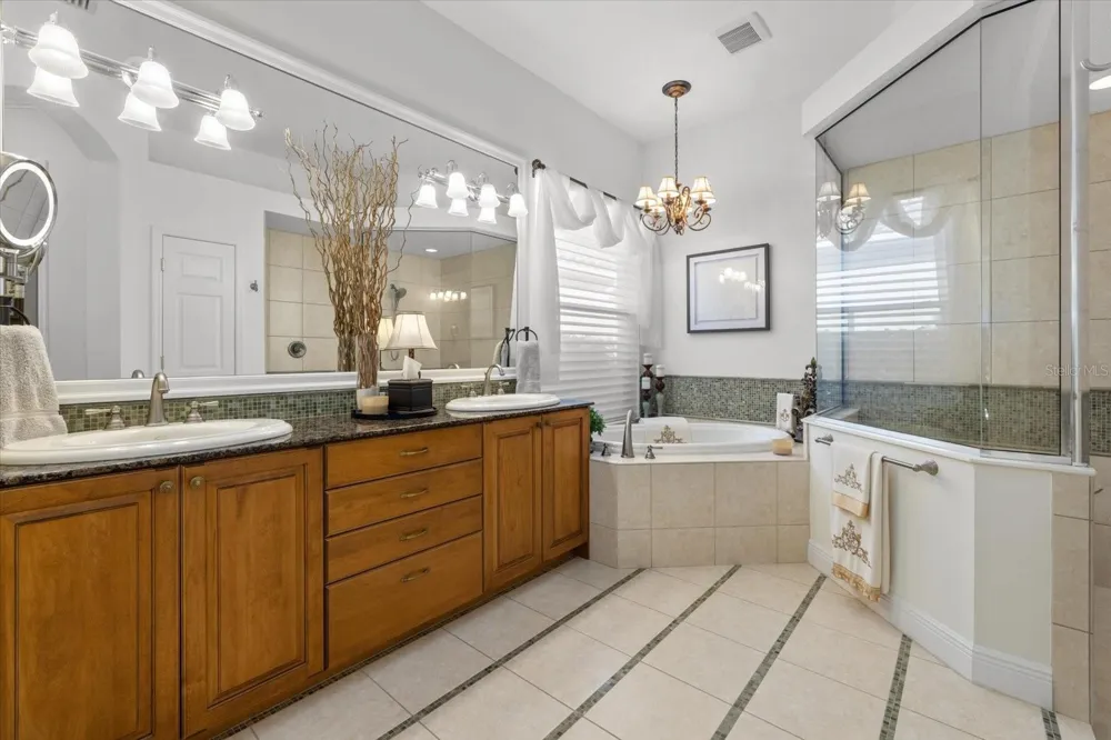 7651 PORTSTEWART DRIVE Lakewood Ranch, FL 34202