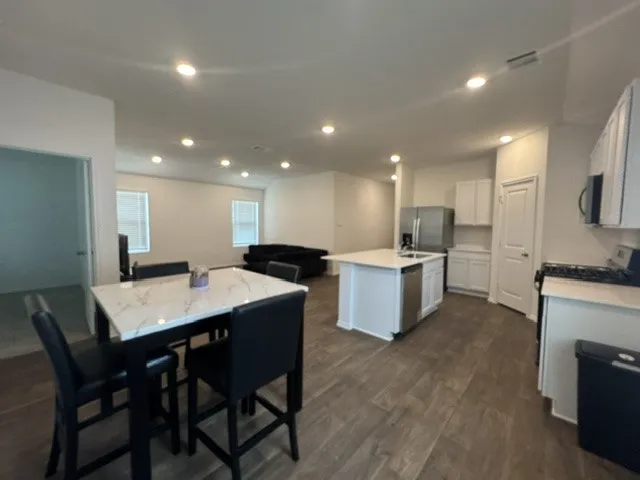 190 Celosia Loop Kyle, TX 78640