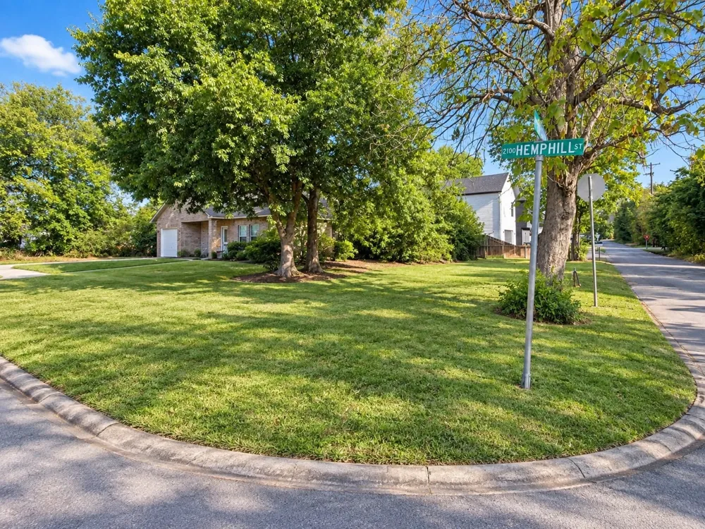 2102 Hemphill Street Greenville, TX 75401