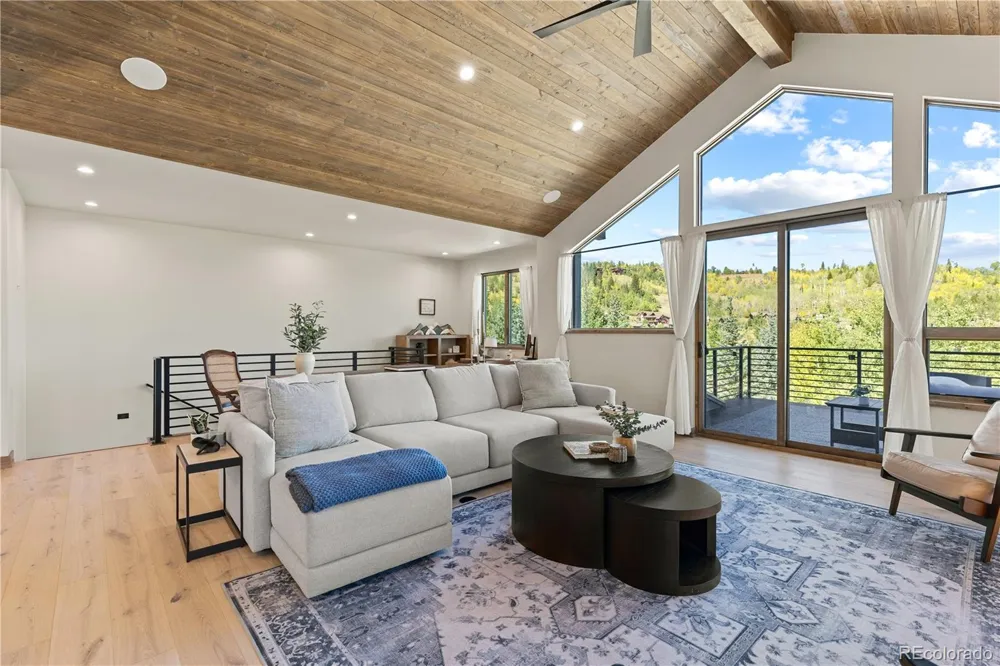 329 Kestrel Lane Silverthorne, CO 80498
