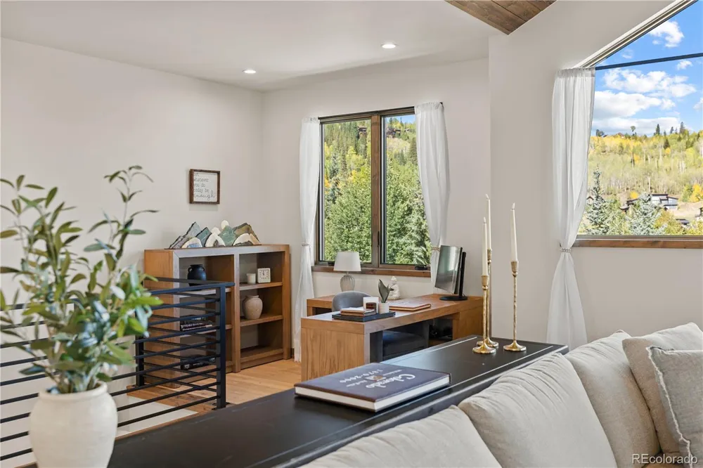 329 Kestrel Lane Silverthorne, CO 80498