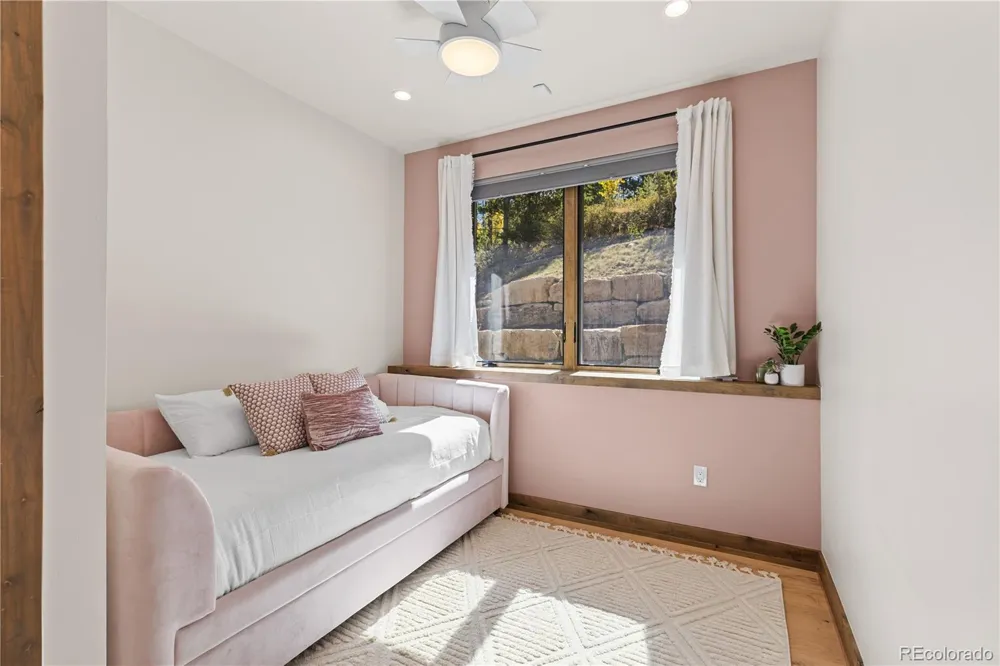 329 Kestrel Lane Silverthorne, CO 80498