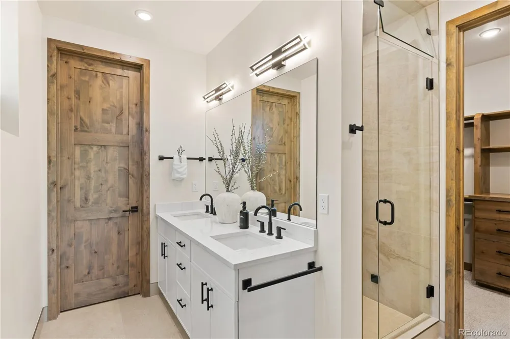 329 Kestrel Lane Silverthorne, CO 80498