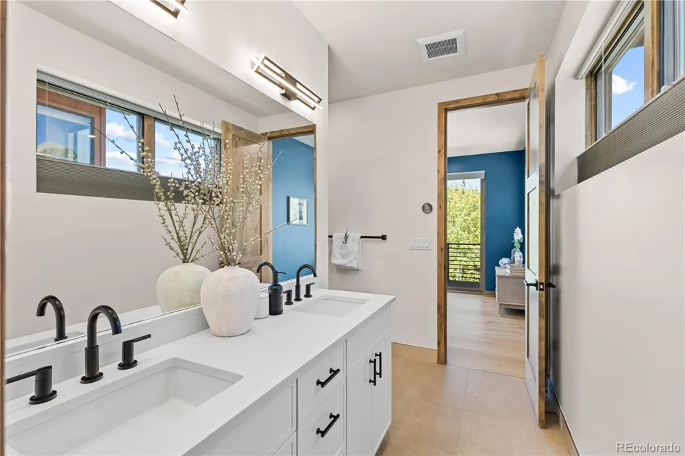 329 Kestrel Lane Silverthorne, CO 80498