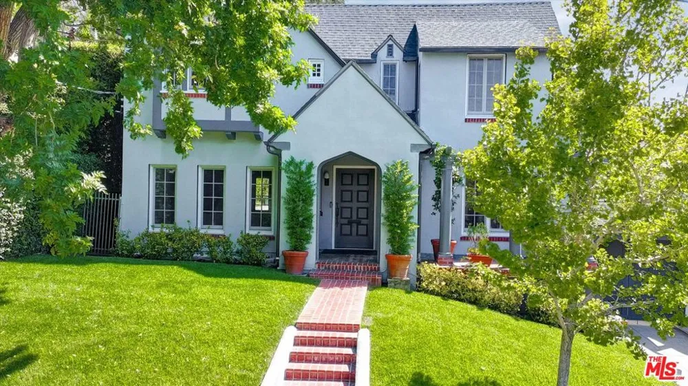 1744 Gardner Street Los Angeles, CA 90046