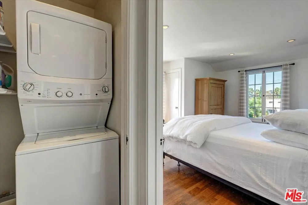 1744 Gardner Street Los Angeles, CA 90046