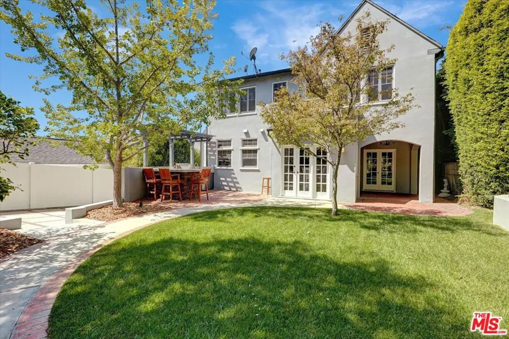 1744 Gardner Street Los Angeles, CA 90046