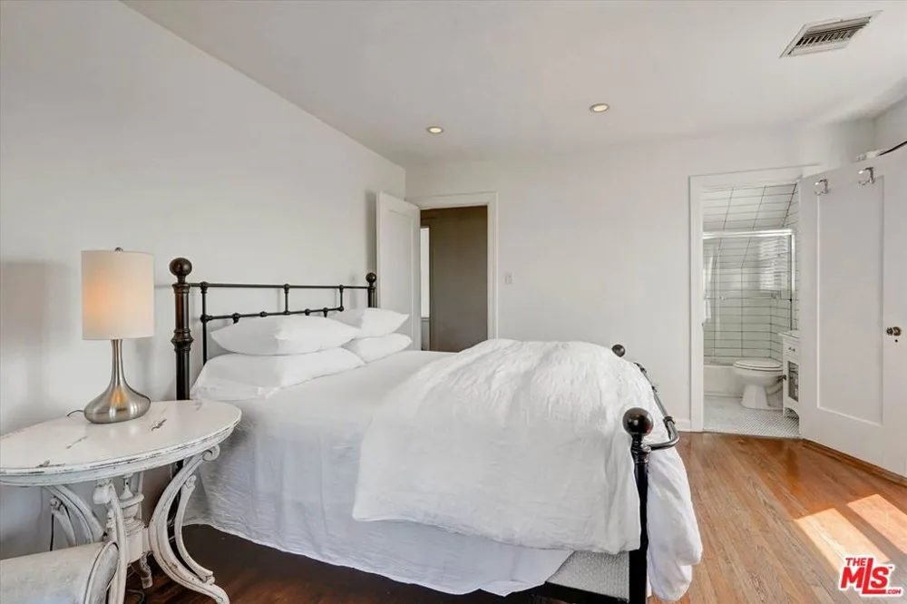 1744 Gardner Street Los Angeles, CA 90046